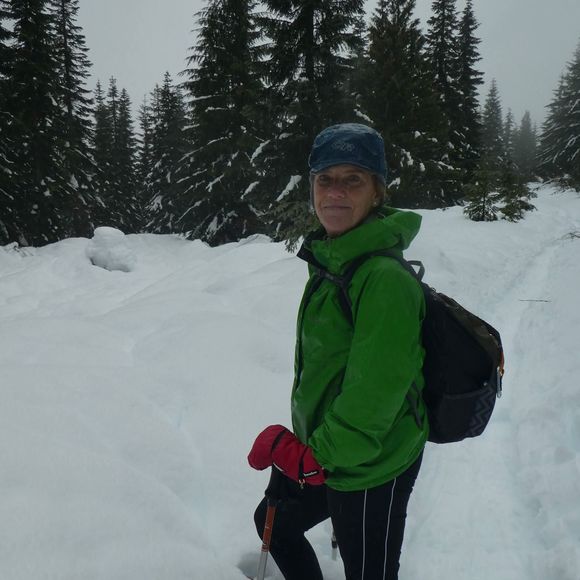 Meet your Posher, Alison - Picture 1 of 1